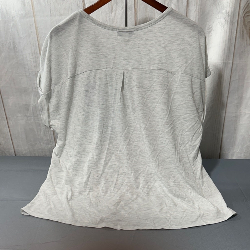 La Threads Women's Floral Flag Top - Gray - Picture 3 of 5